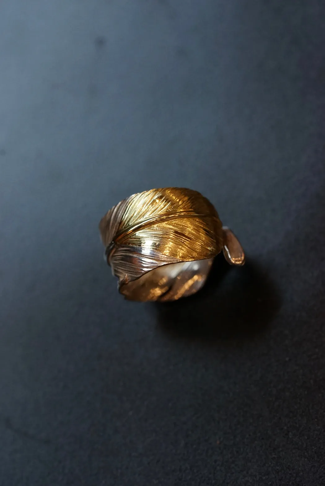 Albatory Tip Gold Feather Ring