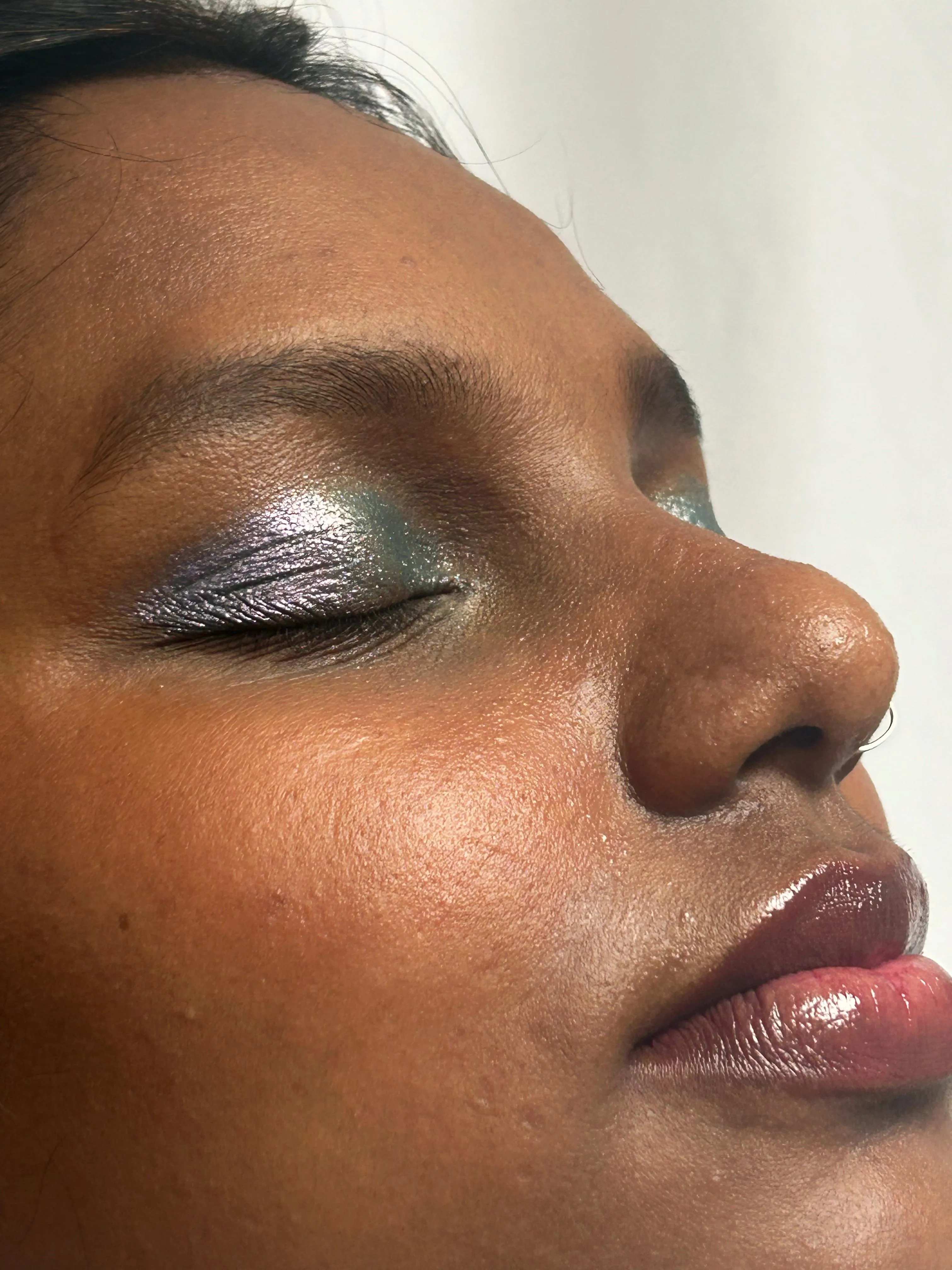 Starglaze - High Shine Glitter Eyeshadow - 12 Sparkly Shades